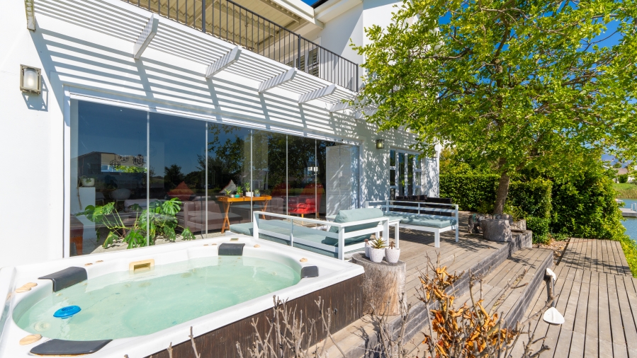 4 Bedroom Property for Sale in Val De Vie Estate Western Cape